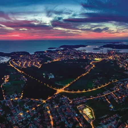 Lägenhet 2 Bedroom Stunning In *