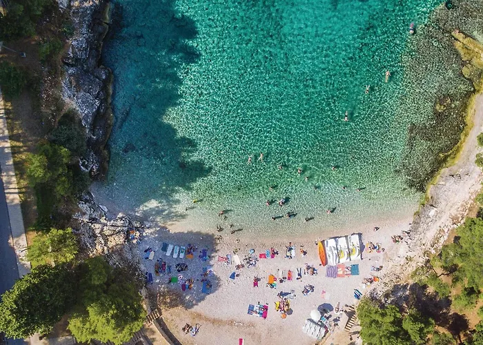 Apartment 2 Bedroom Stunning In Pula