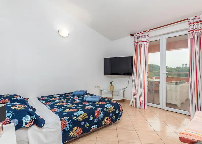 2 Bedroom Stunning In * Pula